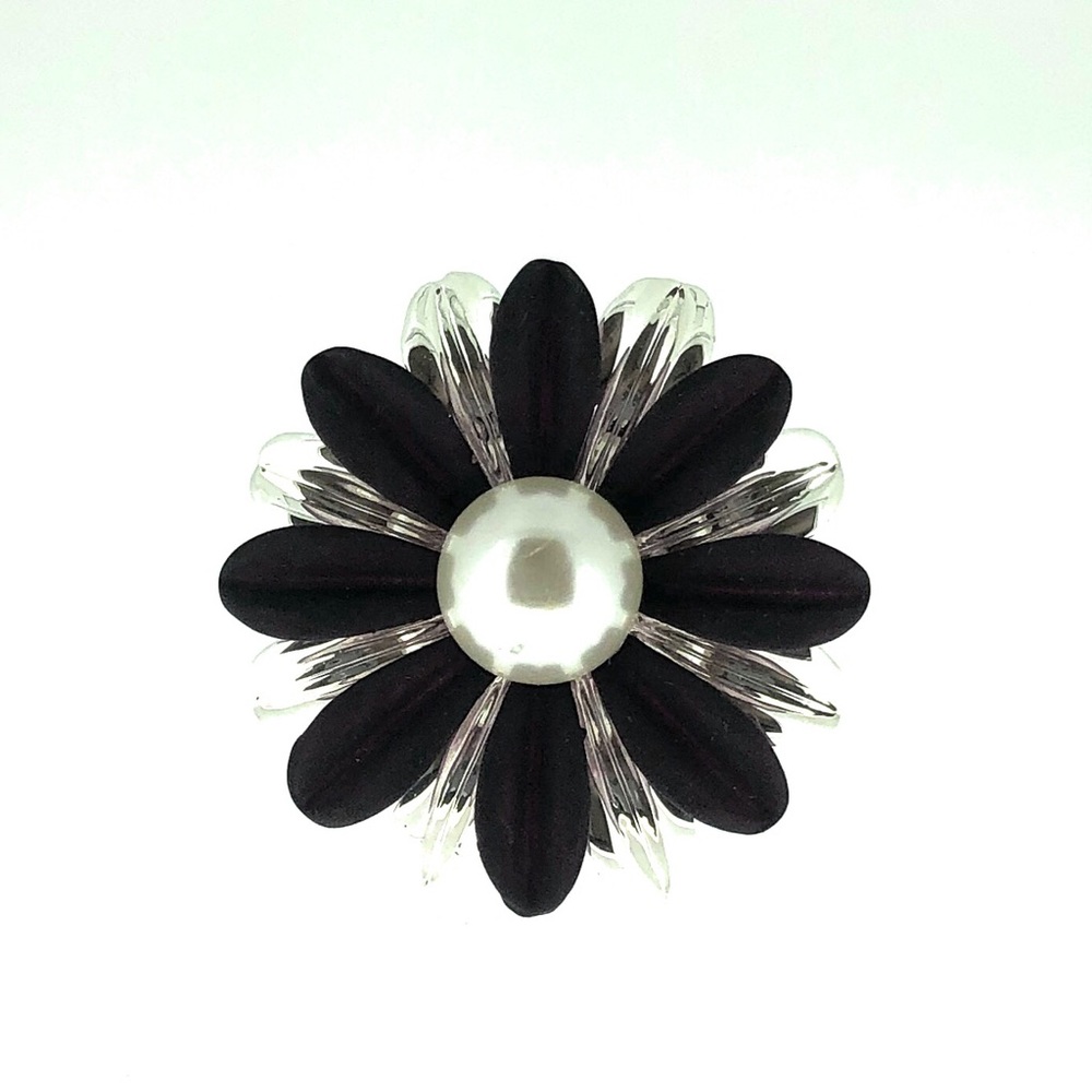 Flower Ring - Picture 4 of 6